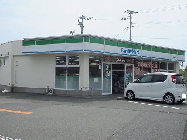 近くのコンビニまで1,300m（徒歩17分）