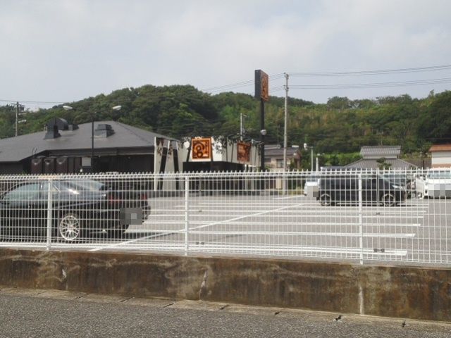 近くのステーキ宮木更津店まで100m（徒歩2分）