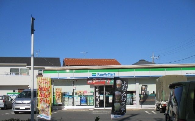 近くのコンビニまで150m（徒歩2分）