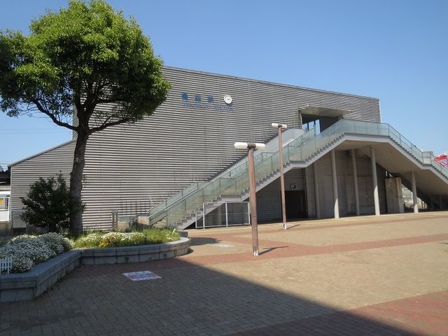 近くのJR陣原駅まで400m(徒歩5分)