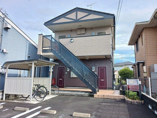 リビナ・涼の外観画像