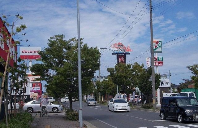 近くの松崎ニュータウンまで1,600m（徒歩20分）