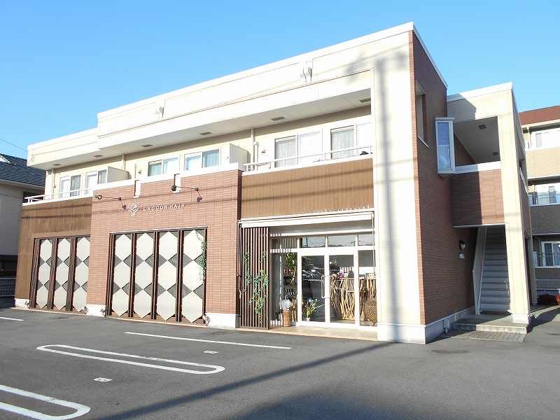 セゾン・クレストの外観画像