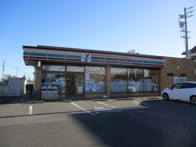 近くのセブンイレブン 片岡店まで350m(徒歩5分)