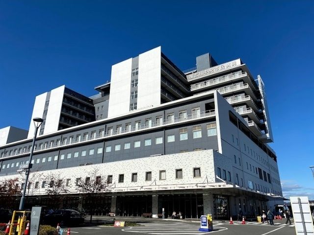 近くの加古川中央市民病院まで1,200m（徒歩15分）