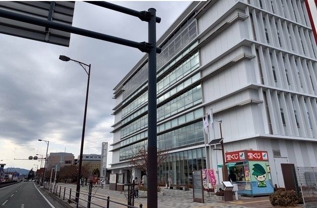 近くの緑区役所まで950m(徒歩12分)