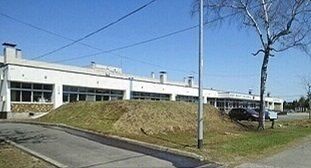 近くの滝川市立江陵中学校まで900m(徒歩12分)