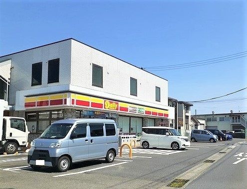 近くのデイリーヤマザキまで160m(徒歩2分)