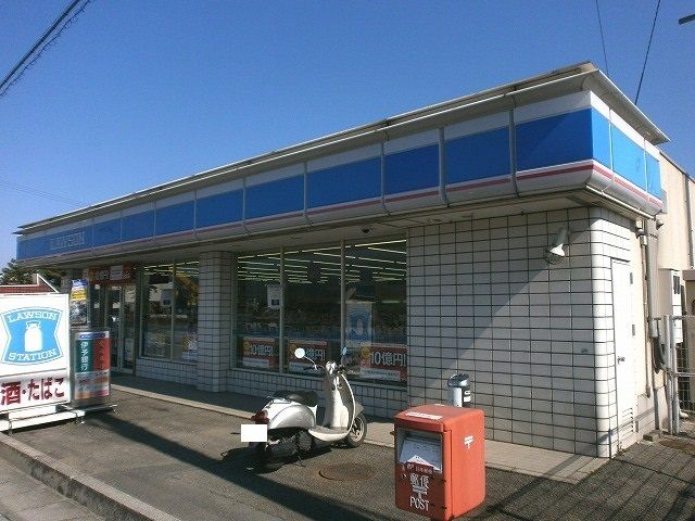 近くのコンビニまで1,800m（徒歩23分）