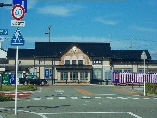 近くの土崎駅まで1,200m（徒歩15分）