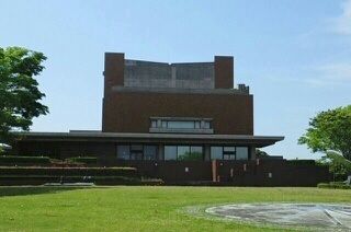 近くの東総文化会館まで2,260m(徒歩29分)