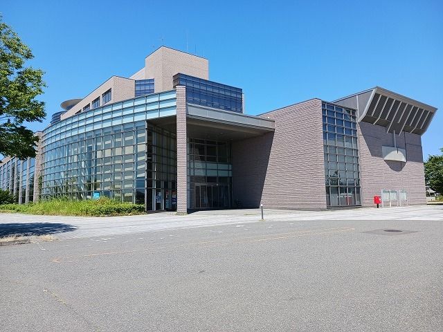 近くの奥州市江刺総合支所まで1,300m（徒歩17分）