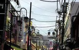 近くの大船商店街まで394m(徒歩5分)