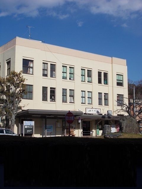 近くの青梅駅まで1,200m(徒歩15分)
