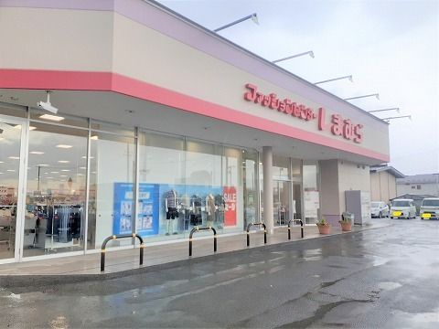 近くのしまむら水沢店まで500m（徒歩7分）