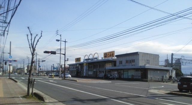 近くの駅まで1,600m（徒歩20分）