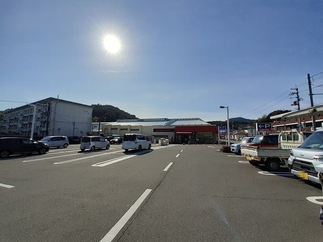 近くのサニーマート 土佐道路東店まで350m(徒歩5分)