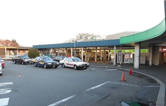 近くの府中本町駅まで1,000m（徒歩13分）