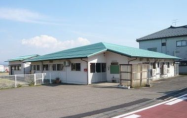 近くの新飯田保育園まで1,500m（徒歩19分）