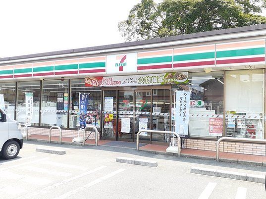 近くのセブンイレブン　東五城店まで800m（徒歩10分）