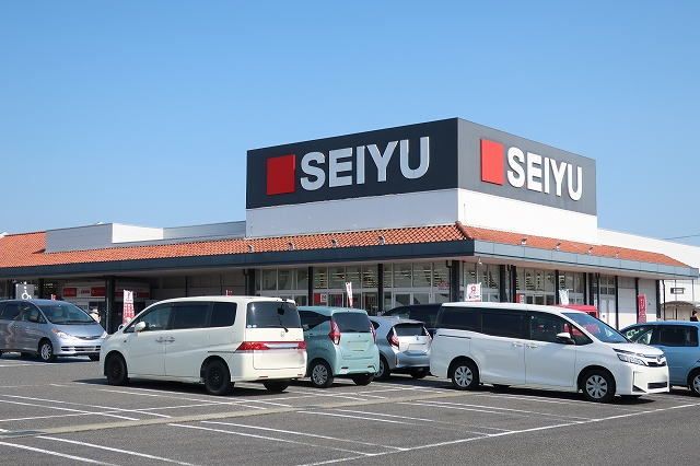 近くのSEIYUまで550m（徒歩7分）