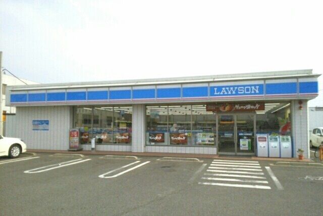 近くのローソン高松鶴市店さんまで190m(徒歩3分)