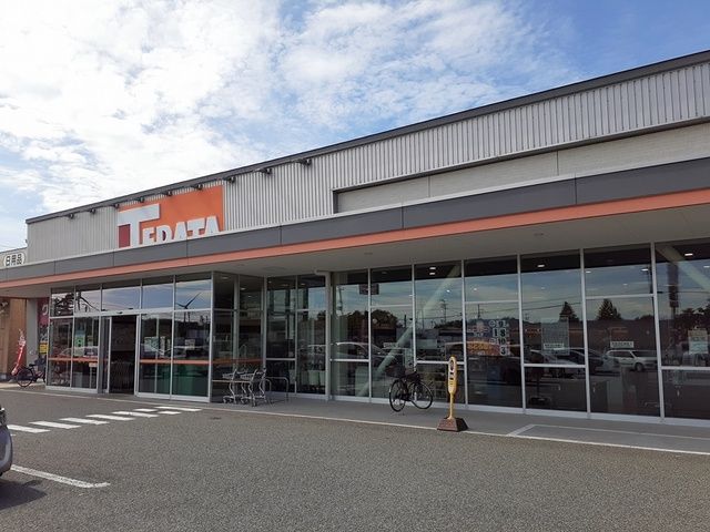 近くのテラタ天王店まで775m（徒歩10分）