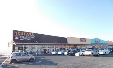 近くのレンタルビデオまで600m（徒歩8分）