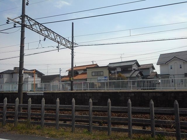 近くの駅まで724m（徒歩10分）