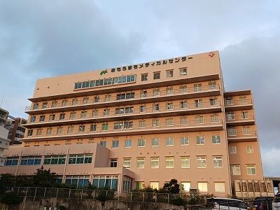 近くのおもろまちメディカルセンターまで1,300m（徒歩17分）