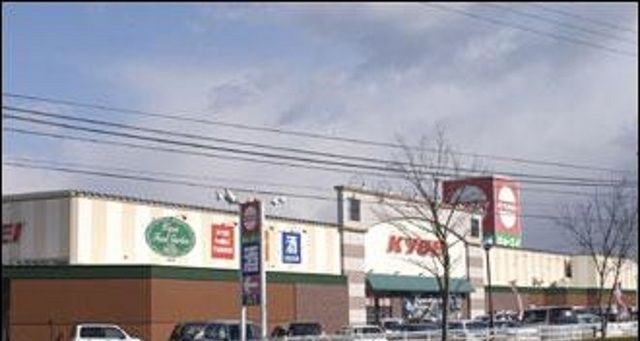 近くのキョーエイ空港店さんまで2,200m（徒歩28分）