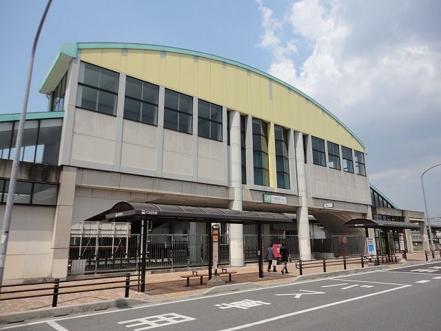 近くの内房線八幡宿駅まで1,000m(徒歩13分)