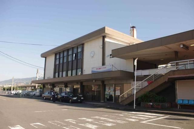 近くの伊予三島駅様まで3,000m(徒歩38分)