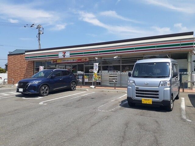 近くのセブンイレブン糸島志摩師吉店まで1,700m（徒歩22分）
