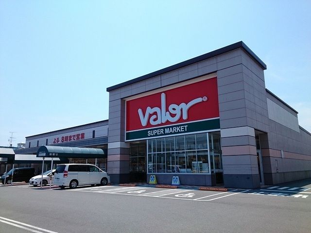 近くのバロー 中野町店まで800m(徒歩10分)