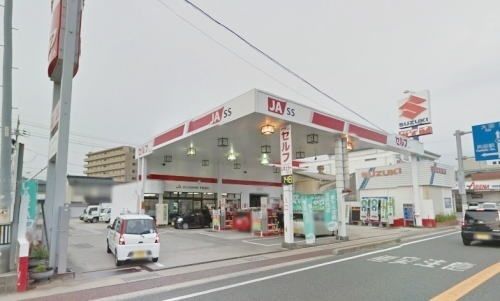近くのガソリンスタンドまで500m（徒歩7分）