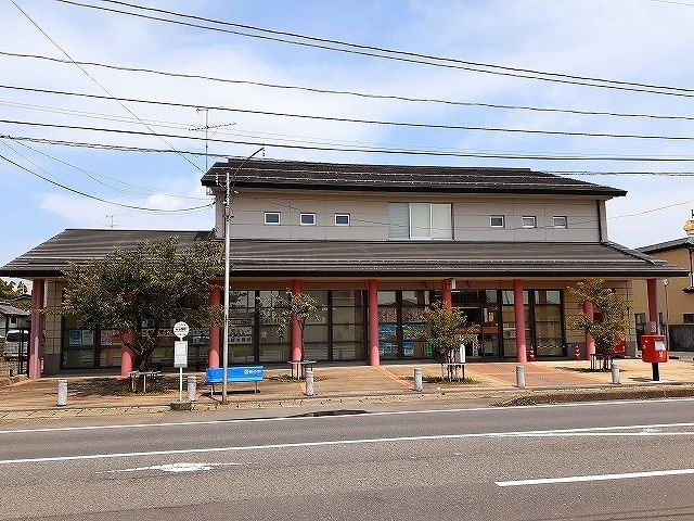 近くの涌谷郵便局まで1,000m(徒歩13分)