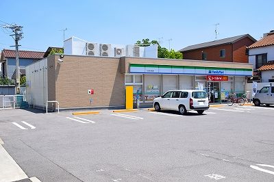 近くのファミリーマート名古屋大磯通店まで230m(徒歩3分)