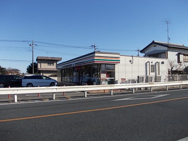 近くのセブンイレブン東松山東平店まで1,050m（徒歩14分）