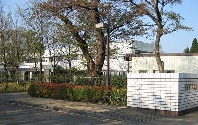 近くの南部郷厚生病院まで1,400m（徒歩18分）