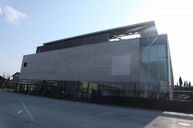 近くの上越市水族博物館うみがたりまで1,300m（徒歩17分）