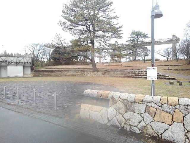 近くの公園まで730m（徒歩10分）