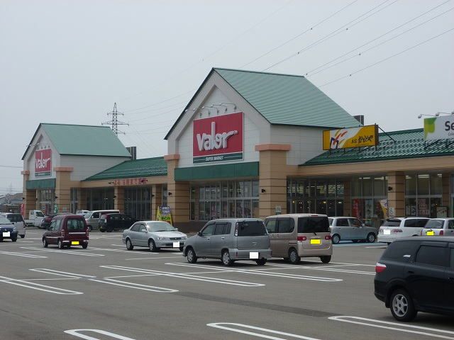 近くのバローまで160m（徒歩2分）