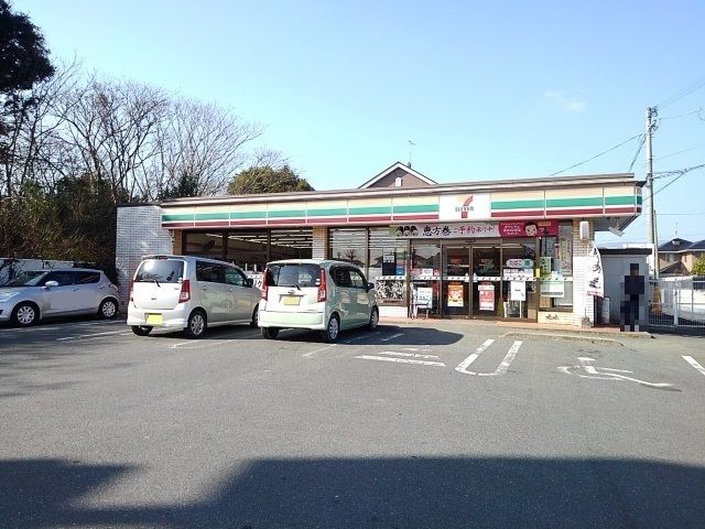 近くのセブンイレブン小郡七夕通り店まで430m(徒歩6分)