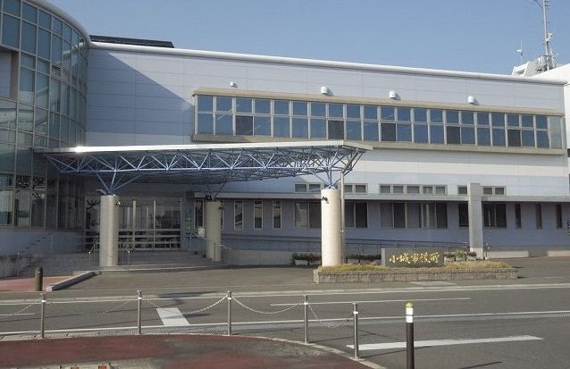 近くの小城市役所まで1,500m(徒歩19分)