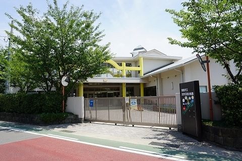 近くの幼稚園・保育園まで1,600m（徒歩20分）