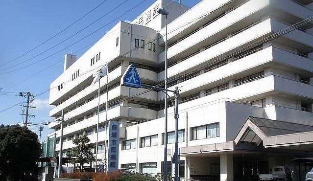 近くの新城市民病院まで420m（徒歩6分）