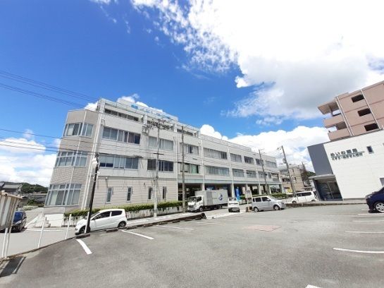 近くの須崎くろしお病院まで1,000m(徒歩13分)
