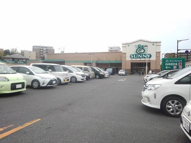 近くのサニー野間店まで350m（徒歩5分）