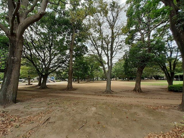 近くの幕張台公園まで133m（徒歩2分）